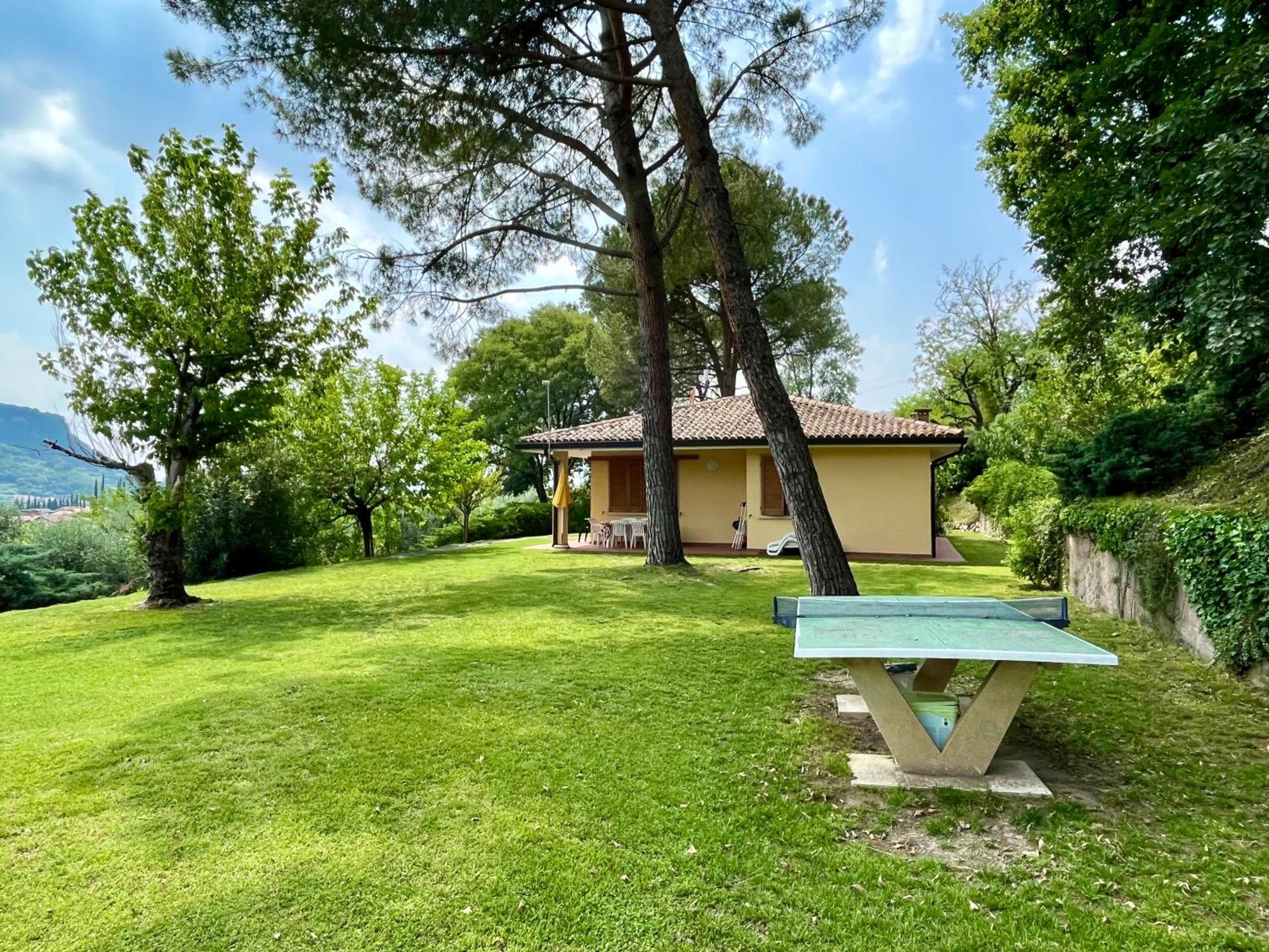 Residence Casa Adriana Costermano sul Garda Exterior foto