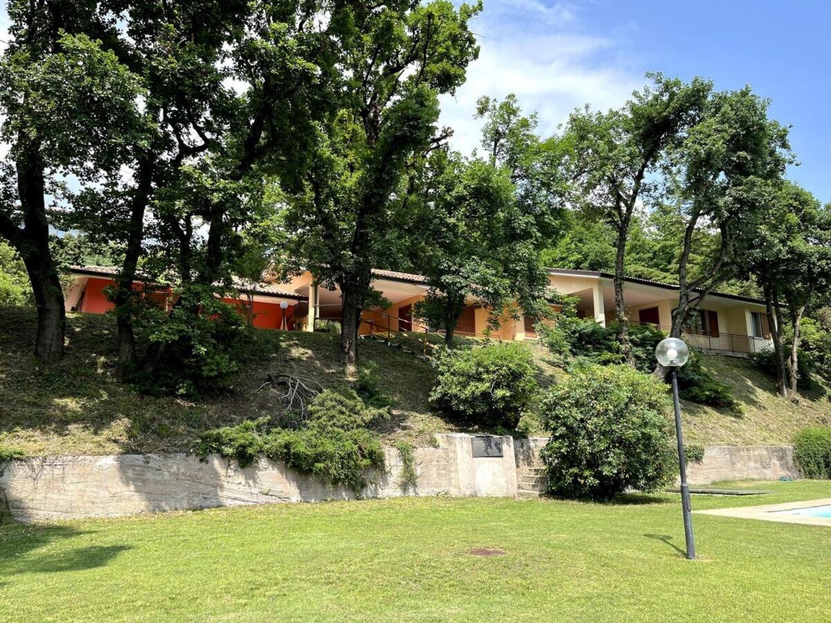 Residence Casa Adriana Costermano sul Garda Exterior foto